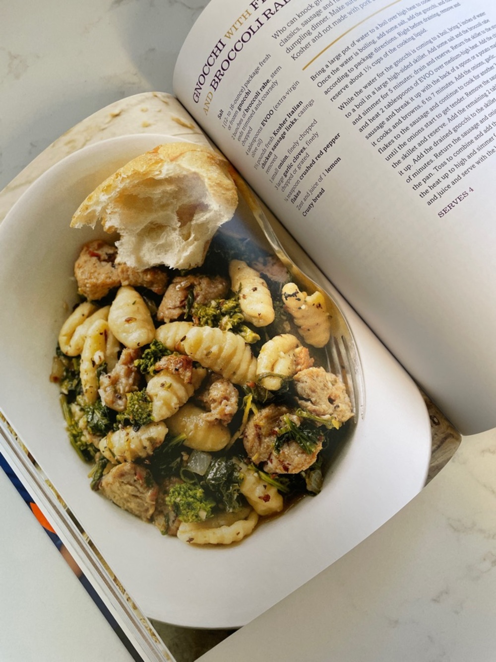 Rachael Ray's Big Orange Book - The Ultimate Collection Cookbook - Picture 3 of 9